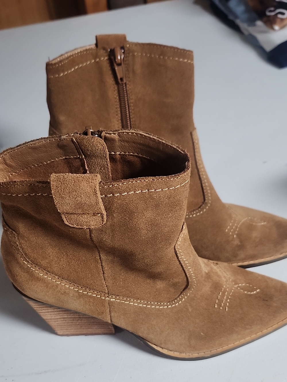 Women’s Suede Western Ankle Boots - Tan